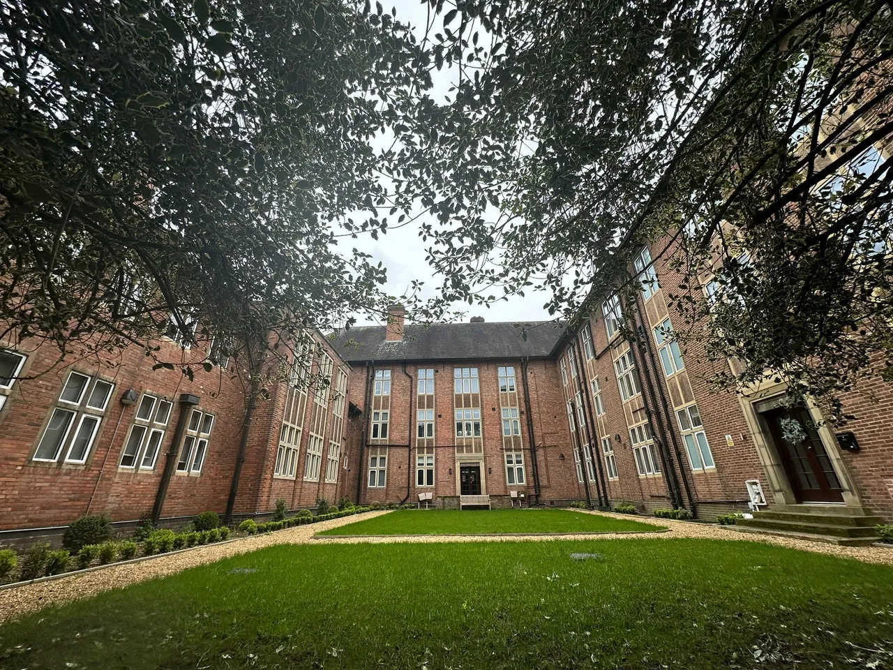 2 bed flat to rent, Middleton House, DE1