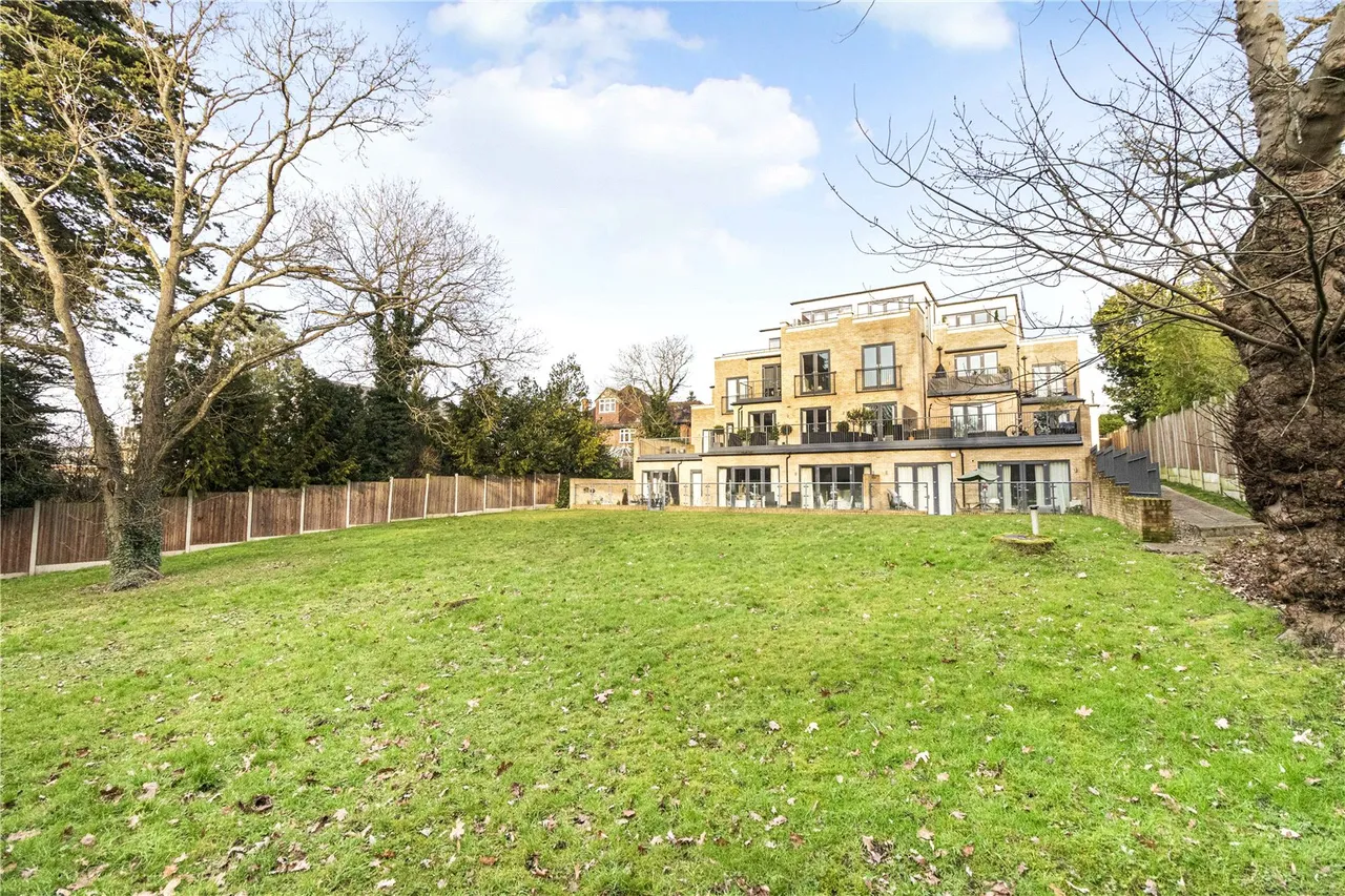 Cockfosters Road, Hadley Wood, EN4 0FN, photo 17