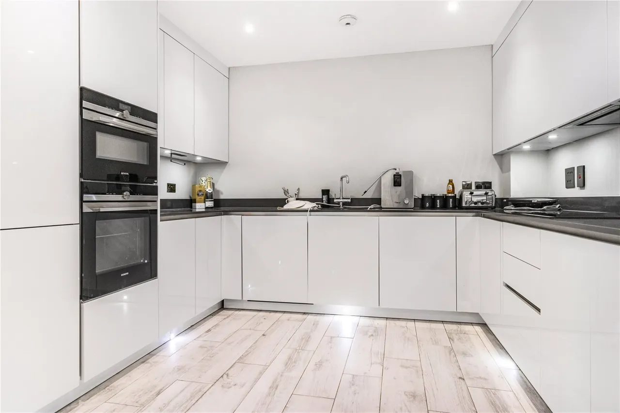 Cockfosters Road, Hadley Wood, EN4 0FN, photo 4