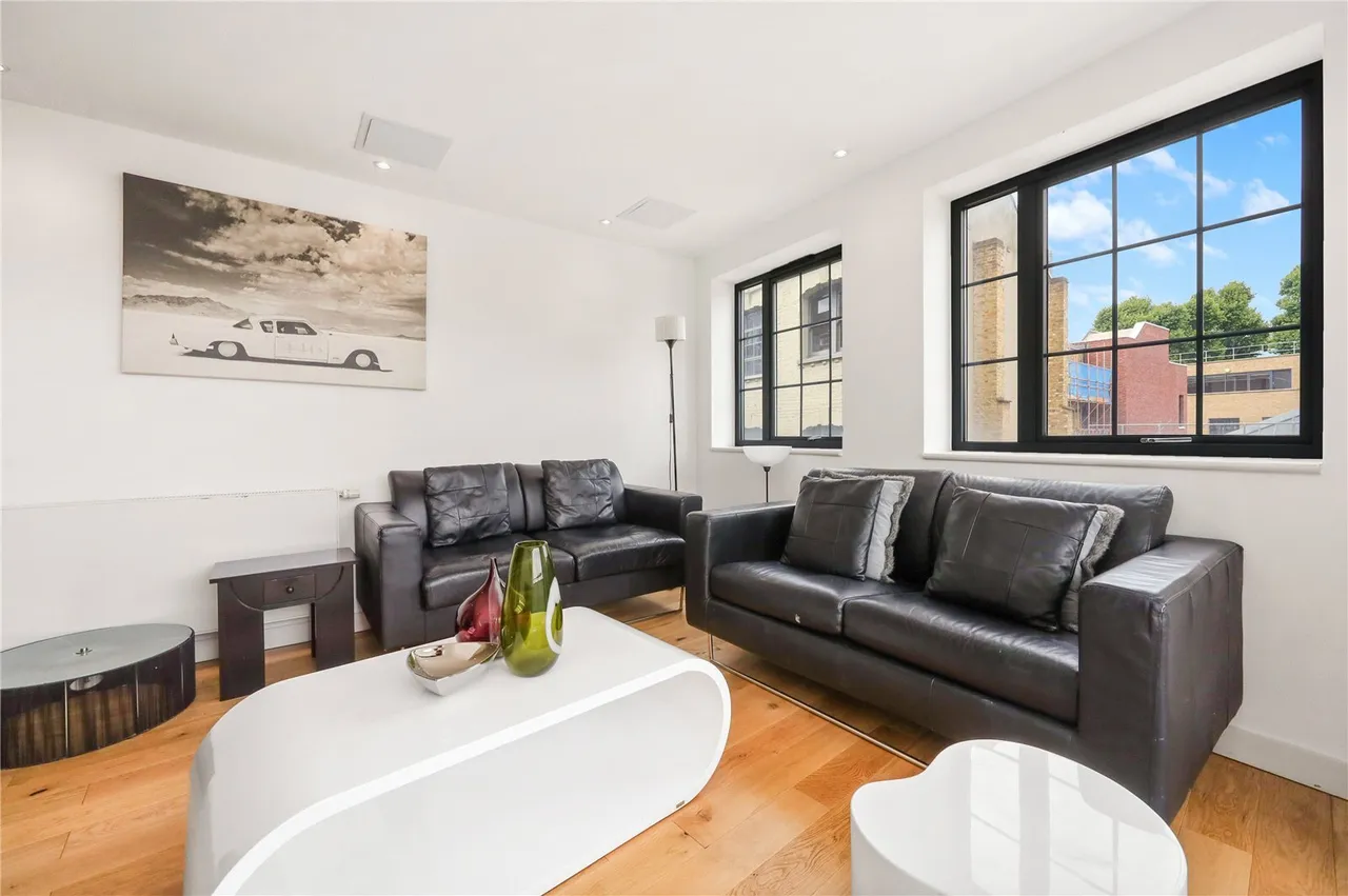 Lolesworth Close, London, E1, photo 8