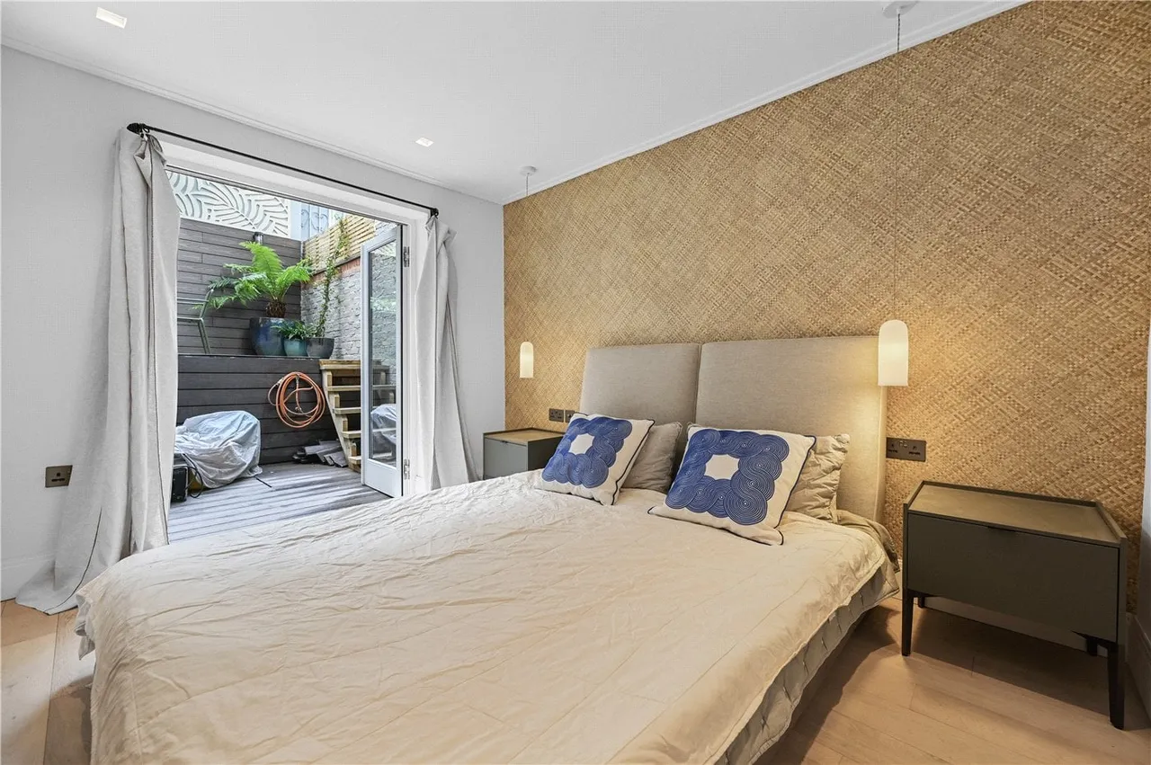 Westbourne Park Road, London, W2, photo 4