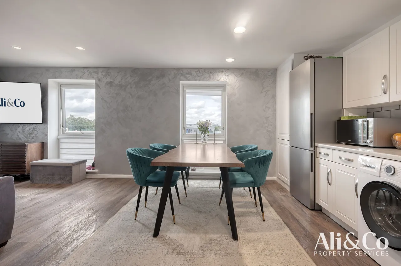 Meadow Drive, Aveley, Essex, RM15 4DY, photo 6
