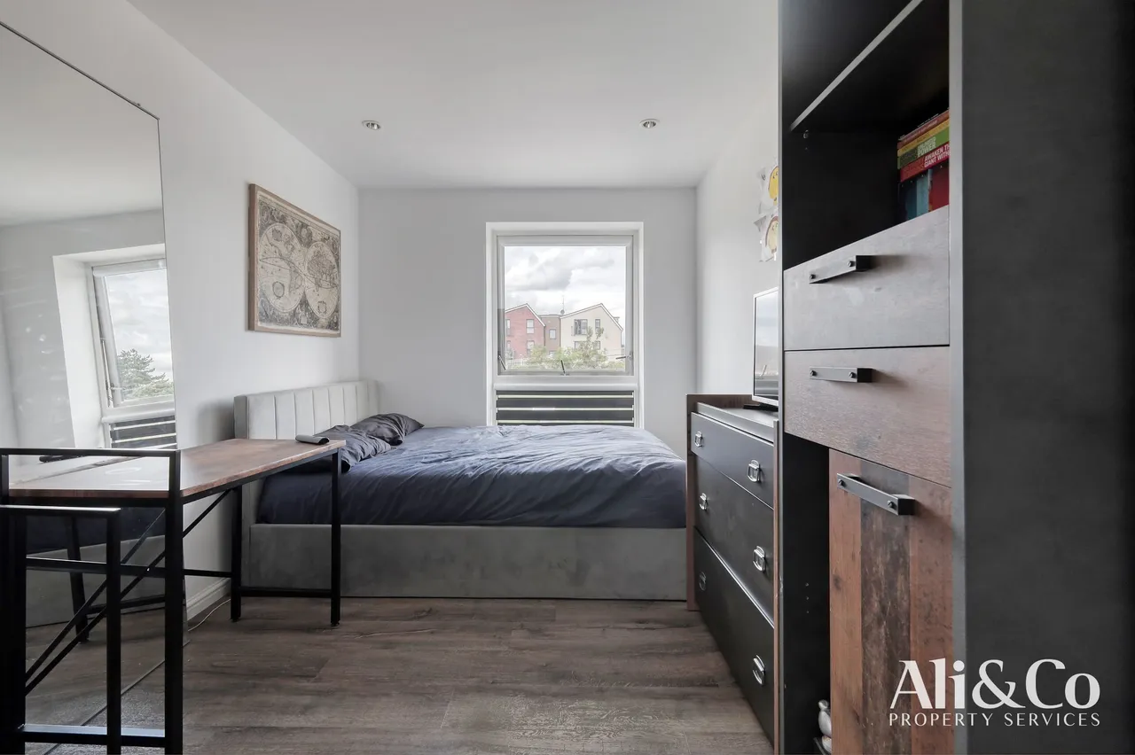 Meadow Drive, Aveley, Essex, RM15 4DY, photo 12