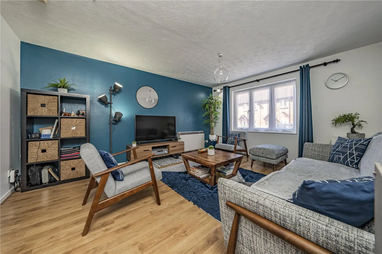 2 bed flat for sale, Kipling Drive, Wimbledon