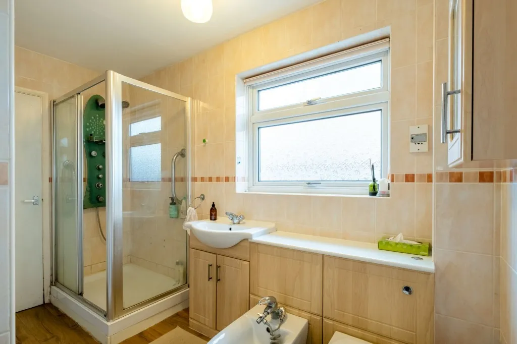 Montague Drive, Loughborough, LE11, photo 10