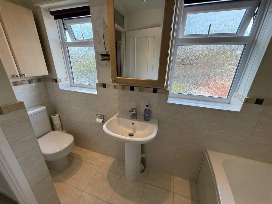Mitcham Road, Camberley, GU15, photo 23