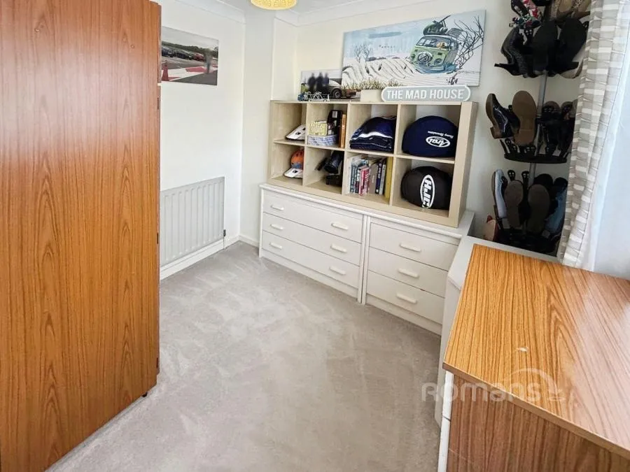 Mitcham Road, Camberley, GU15, photo 11