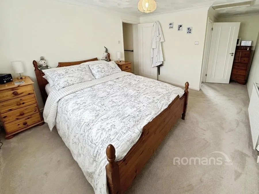 Mitcham Road, Camberley, GU15, photo 18