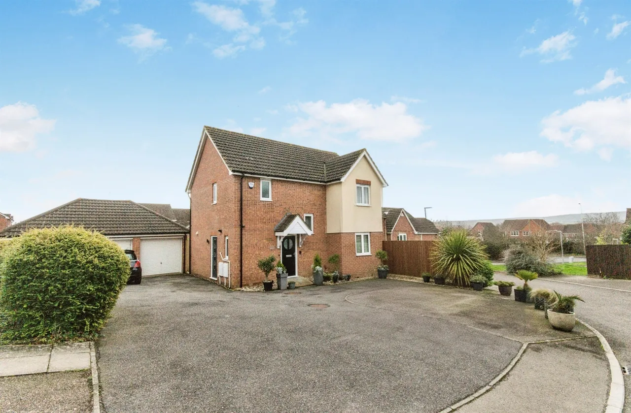 4 bed house for sale — Pride View, Stone Cross, Pevensey