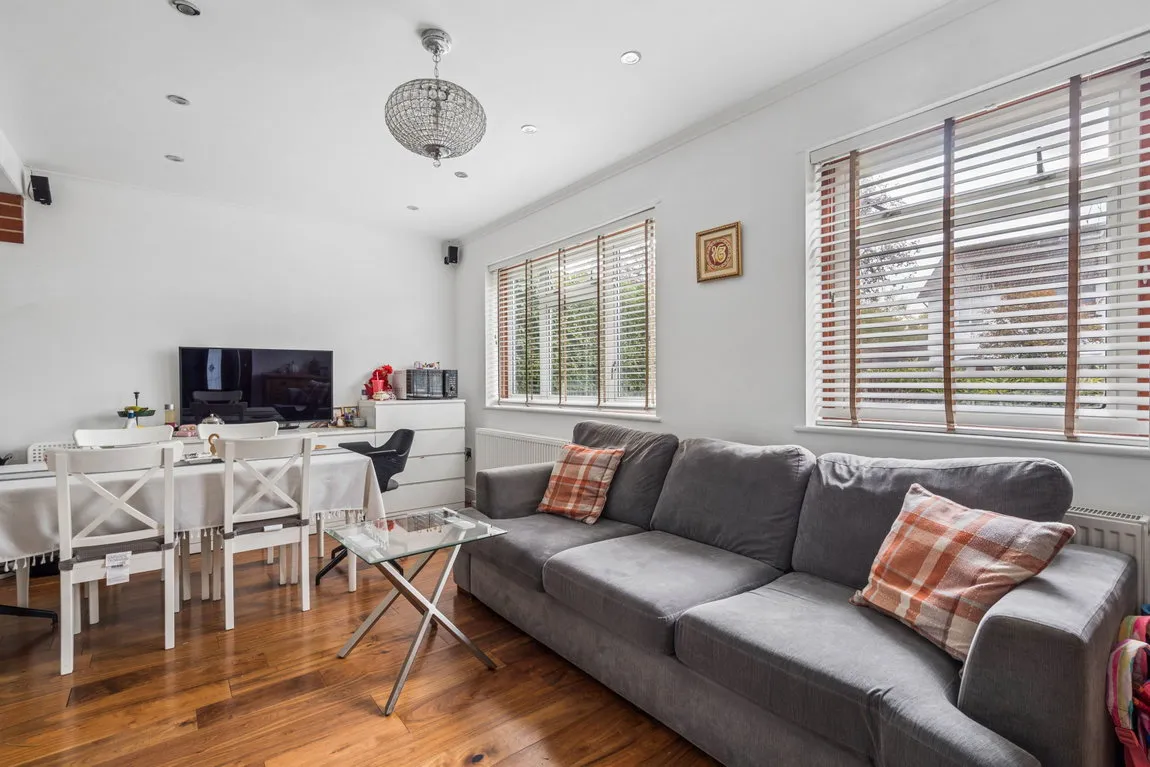 Eastern Avenue, Pinner, HA5, photo 2