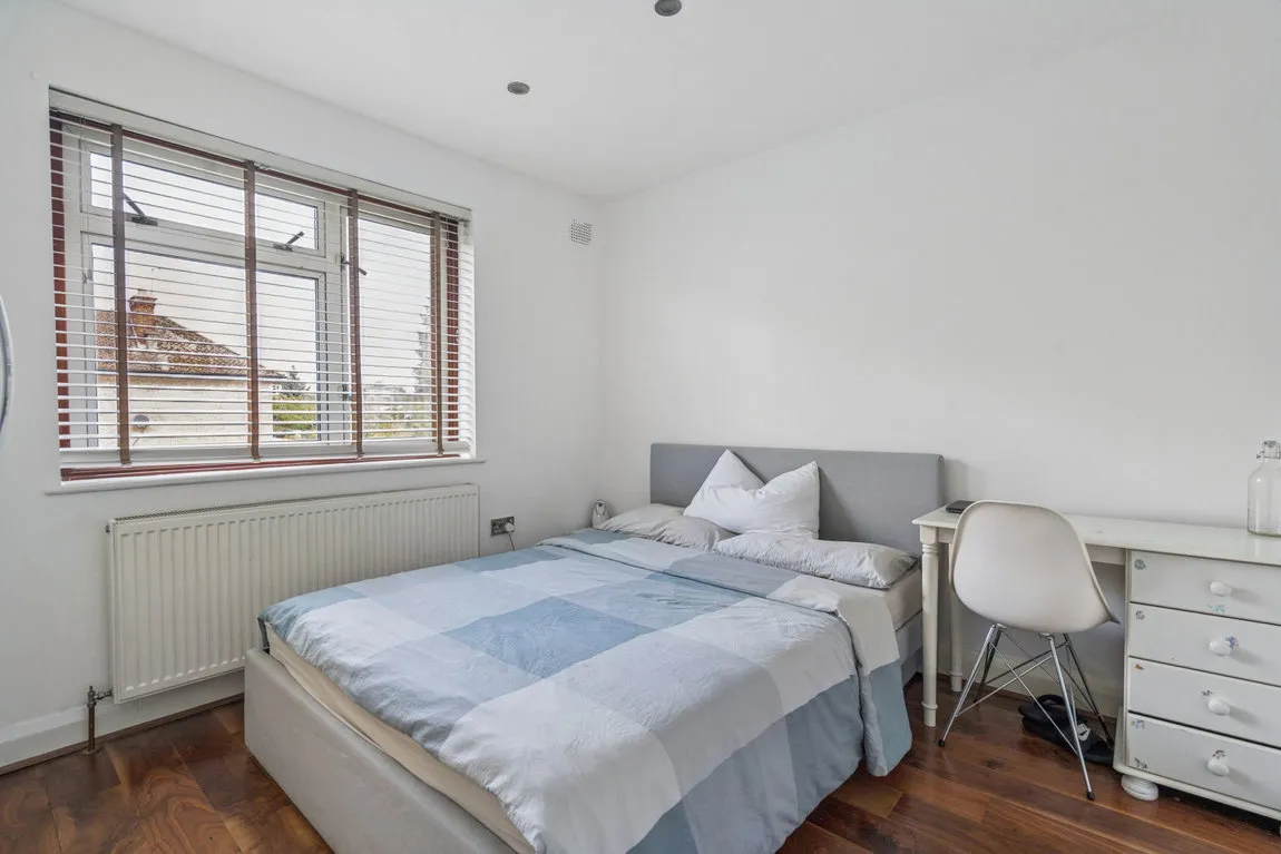 Eastern Avenue, Pinner, HA5, photo 12
