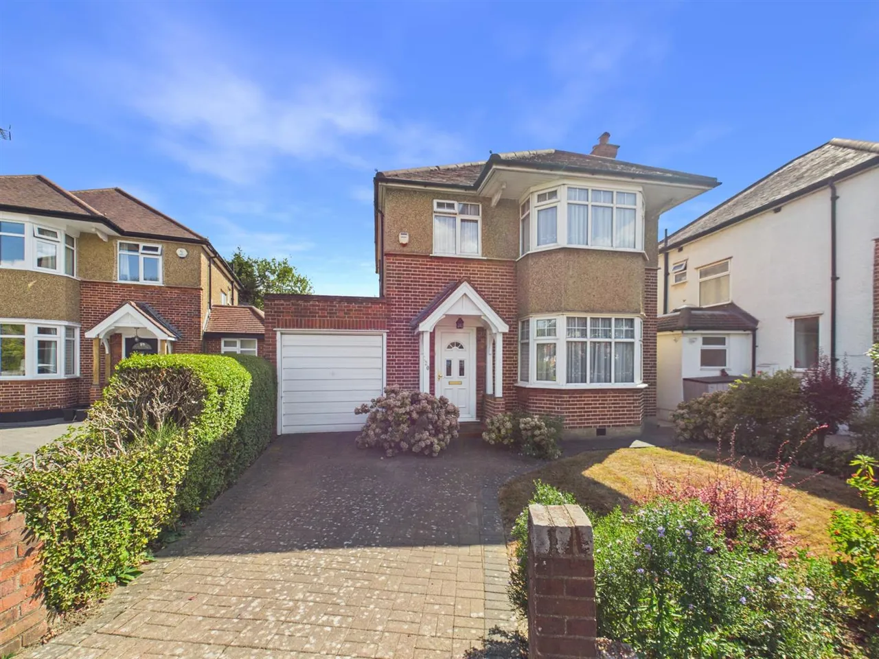 3 bed property for sale — North View, Pinner, HA5 1PF