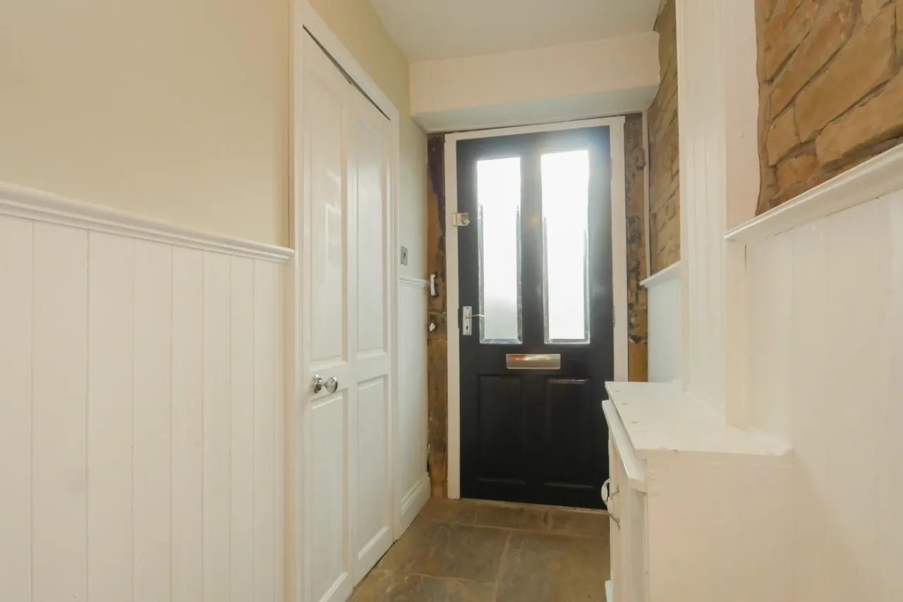Woodfield Terrace, Pudsey, LS28, photo 9