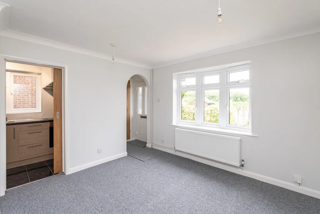 Barleymow Court, Betchworth, RH3, photo 4