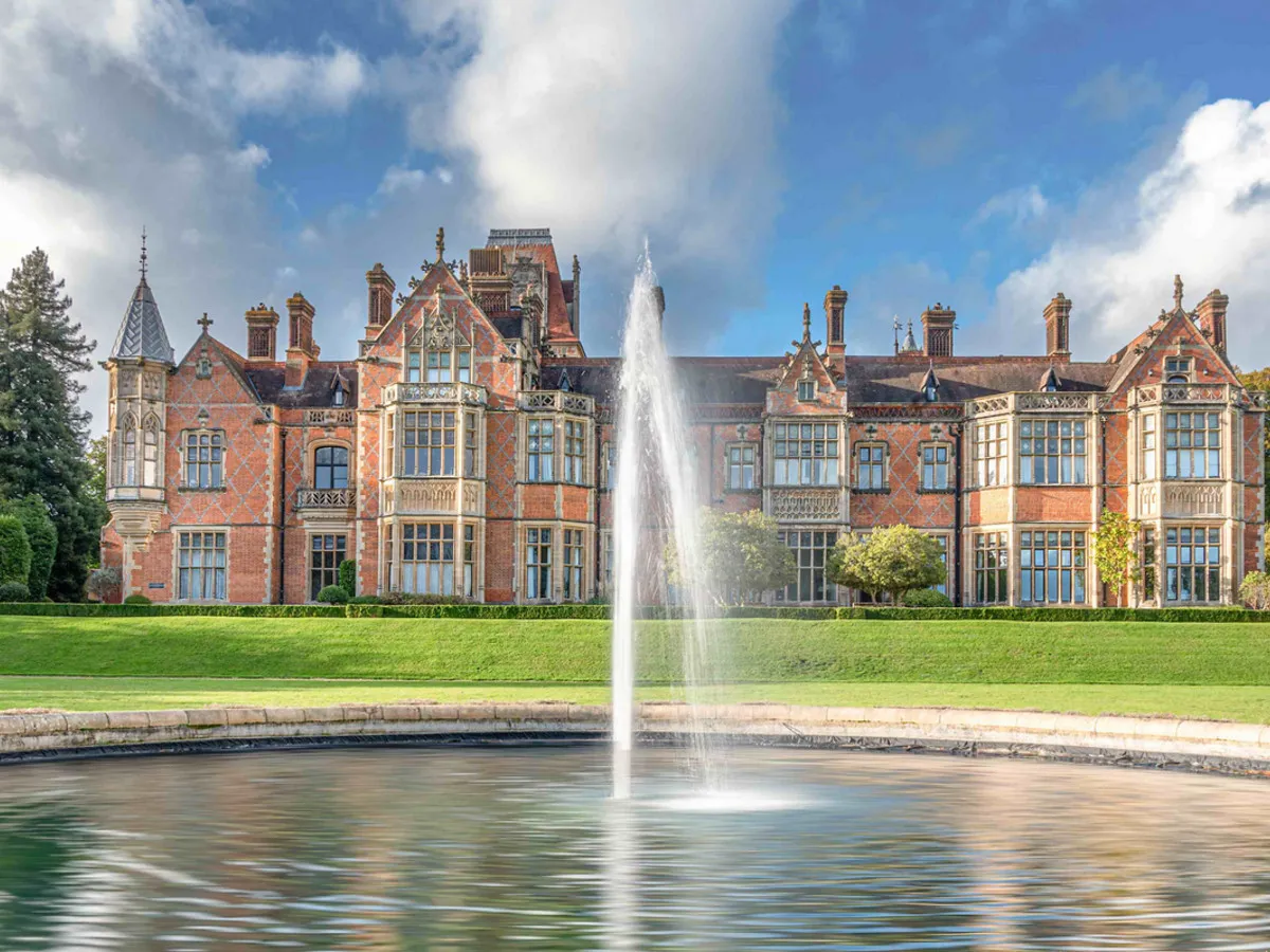 3 bed flat for sale, Wyfold Court, Henley-on-thames, RG9