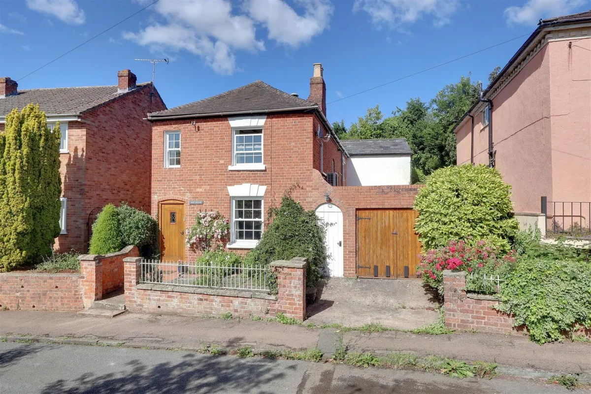 4 bed house for sale, Bury Bar, Newent, GL18