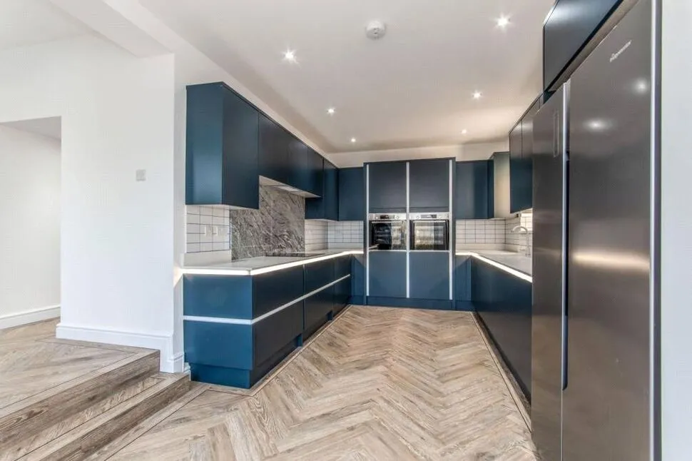 Maidstone Road, Chatham, Kent, ME4, photo 11