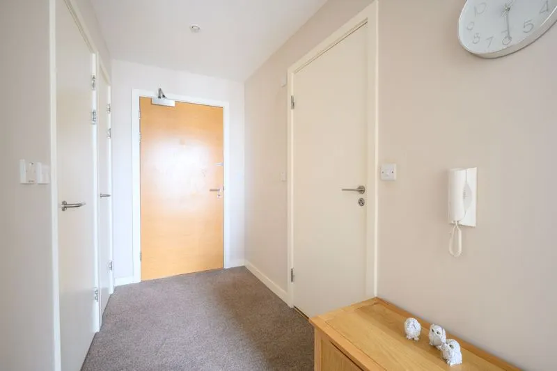 The Heart, Walton-On-Thames KT12 1GB, photo 7