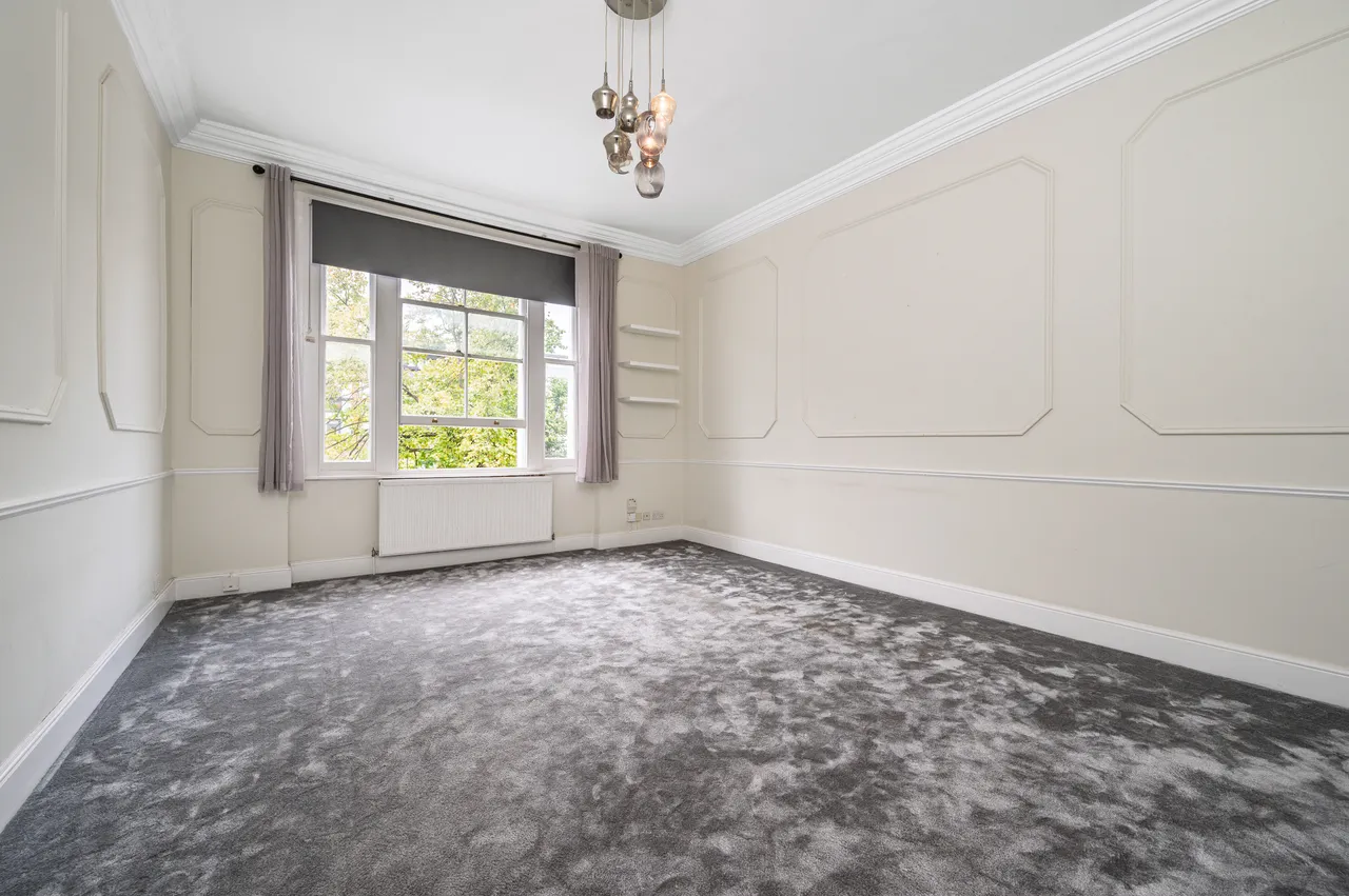 London, NW3, photo 2