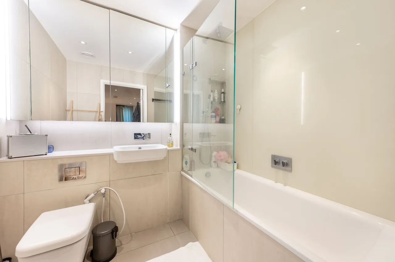18 Pienna Apartments, 2 Elvin Gardens, Wembley, photo 9