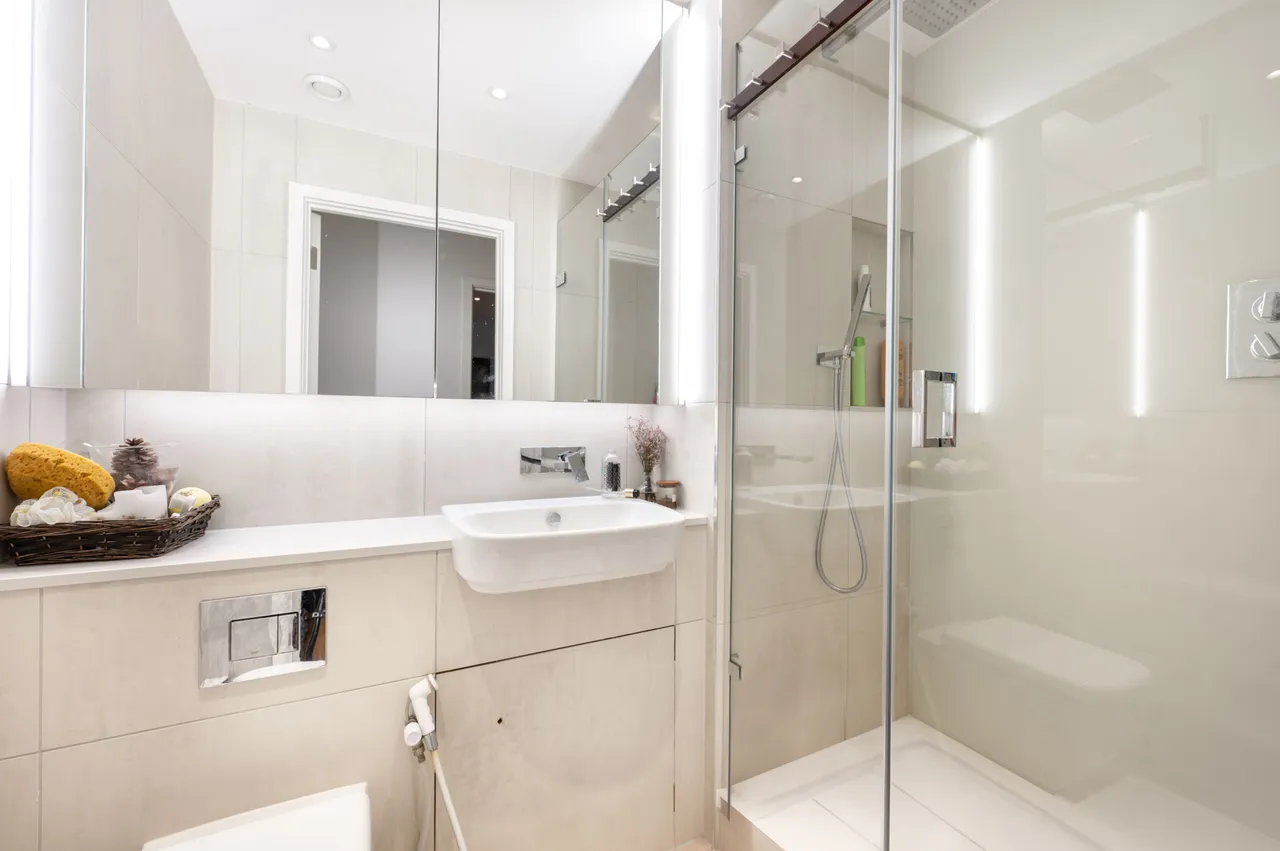 18 Pienna Apartments, 2 Elvin Gardens, Wembley, photo 6