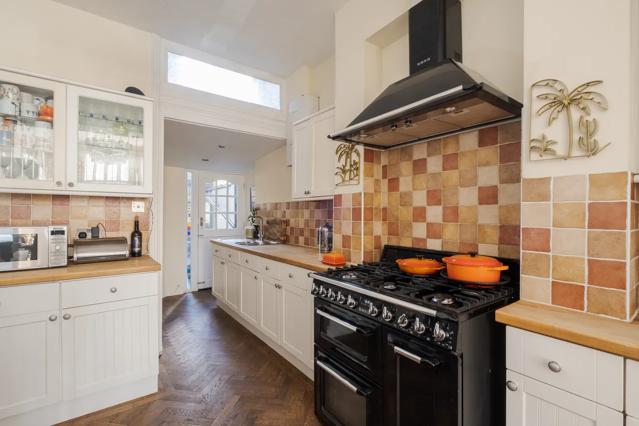 Hillfield Park, London, N10, photo 9