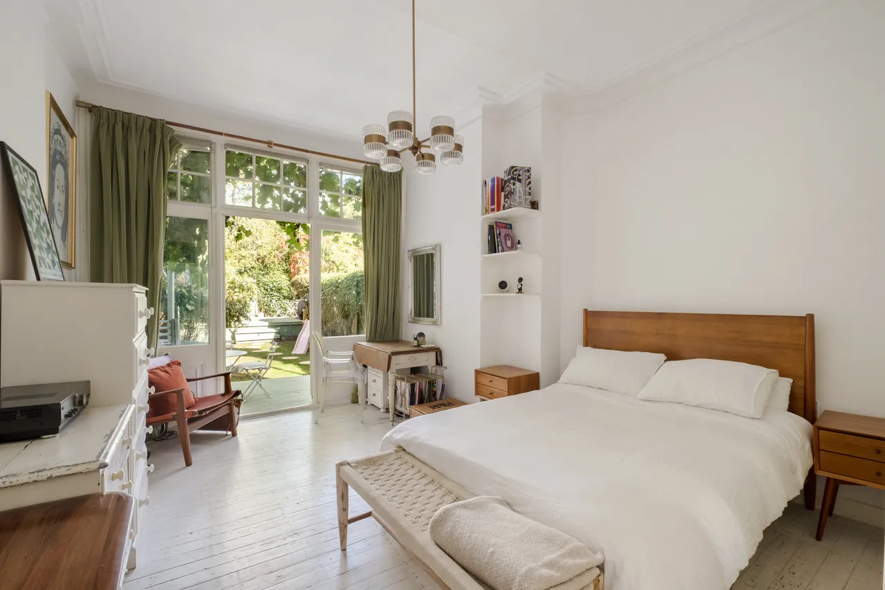 Hillfield Park, London, N10, photo 10