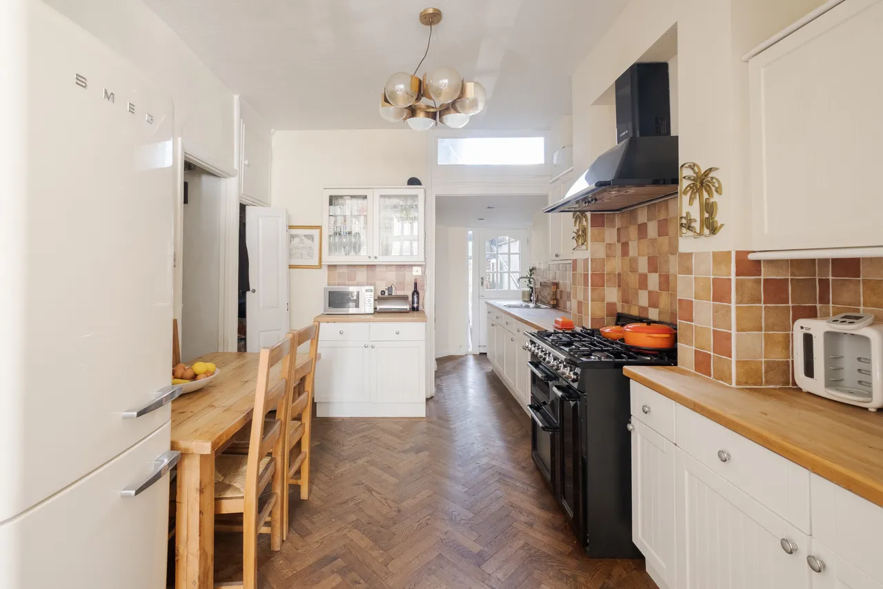Hillfield Park, London, N10, photo 8