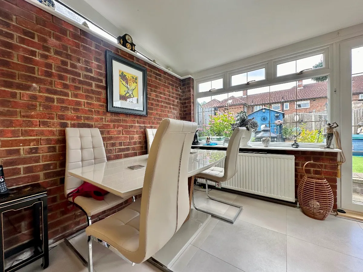 Melksham Drive, Harold Hill, photo 7