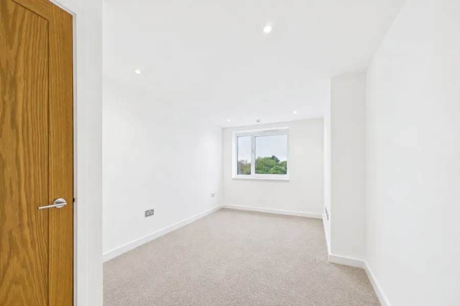 Aspect, Camberley, GU15, photo 9