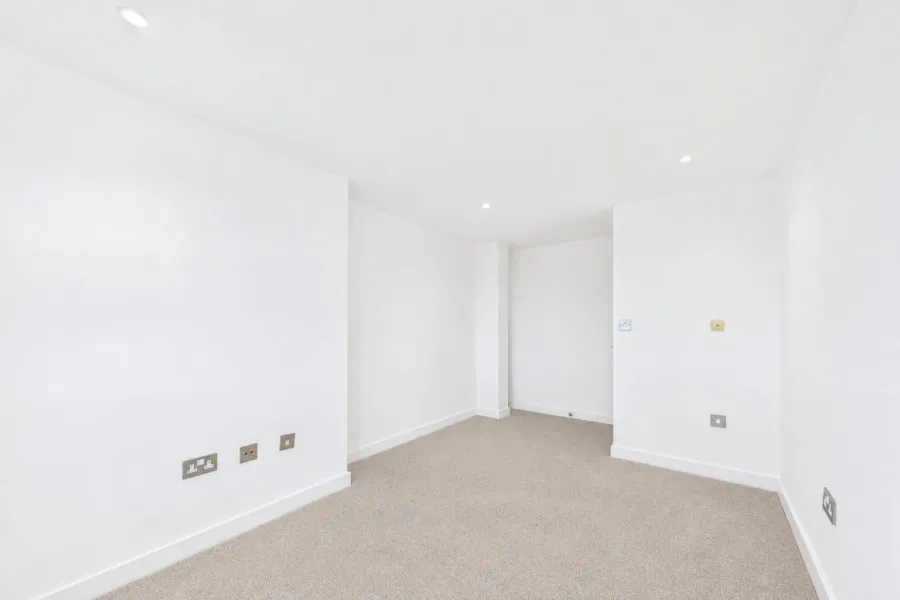 Aspect, Camberley, GU15, photo 11