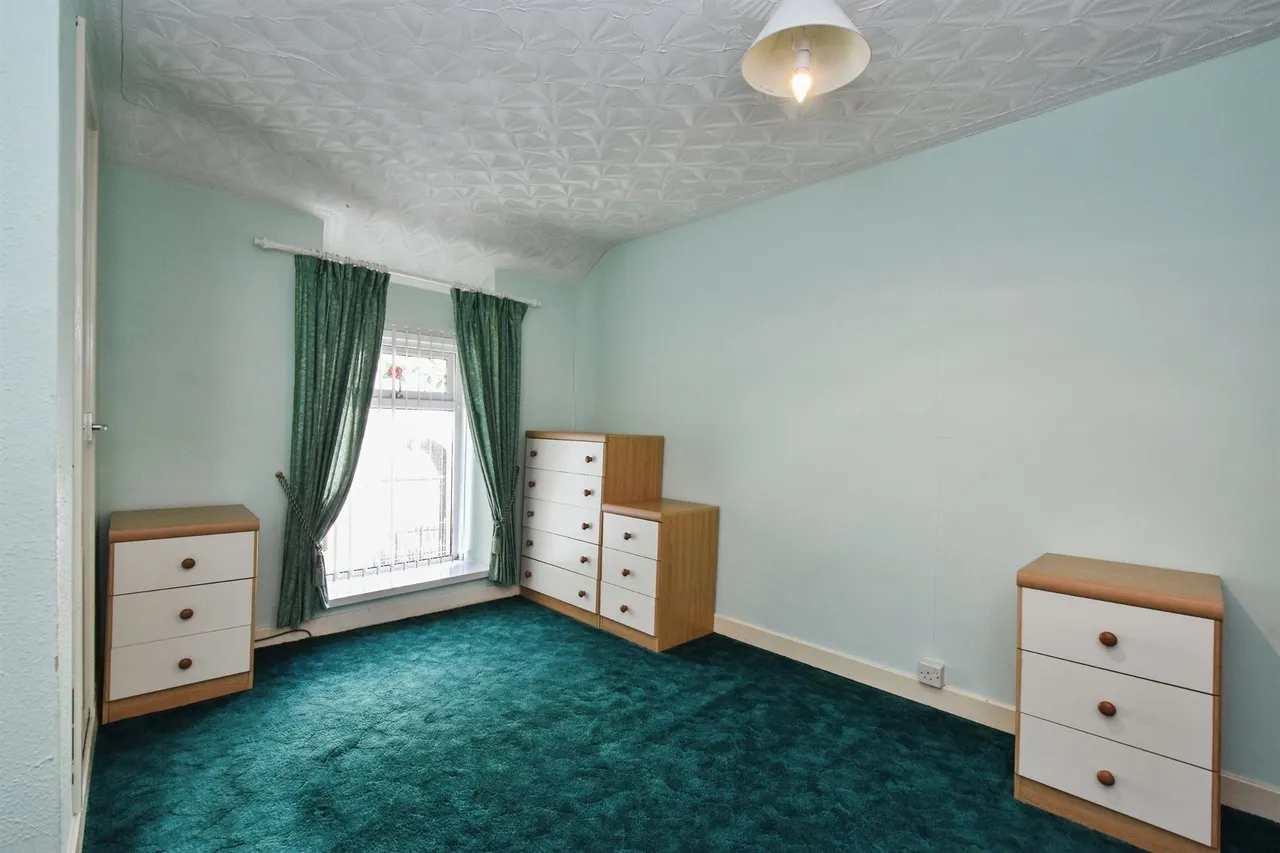 Cwmneol Place, Aberdare, CF44, photo 12