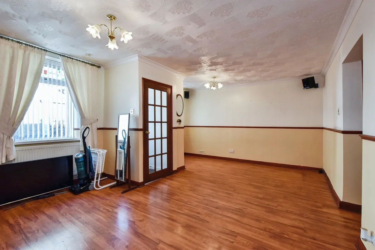 Cwmneol Place, Aberdare, CF44, photo 5