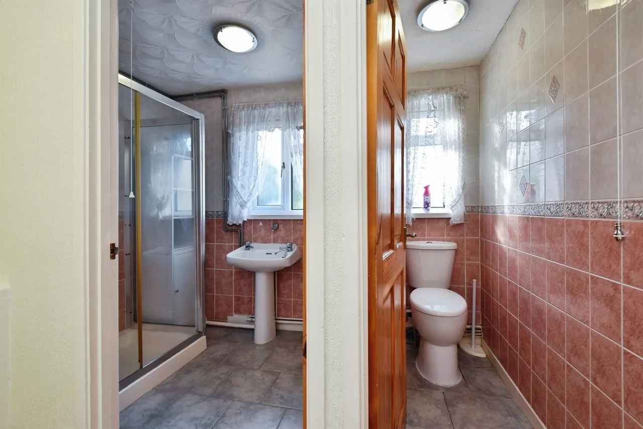 Cwmneol Place, Aberdare, CF44, photo 8