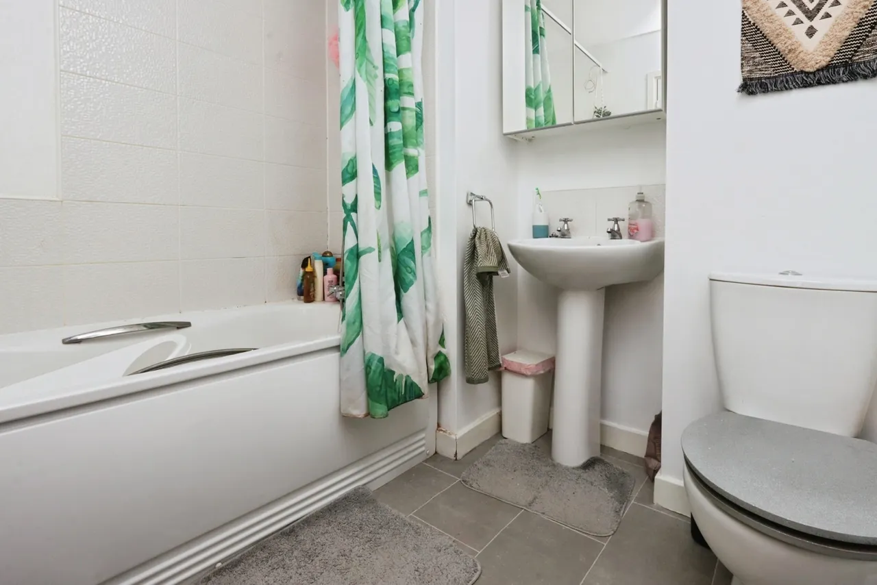 Park Spring Drive, Sheffield, S2, photo 12
