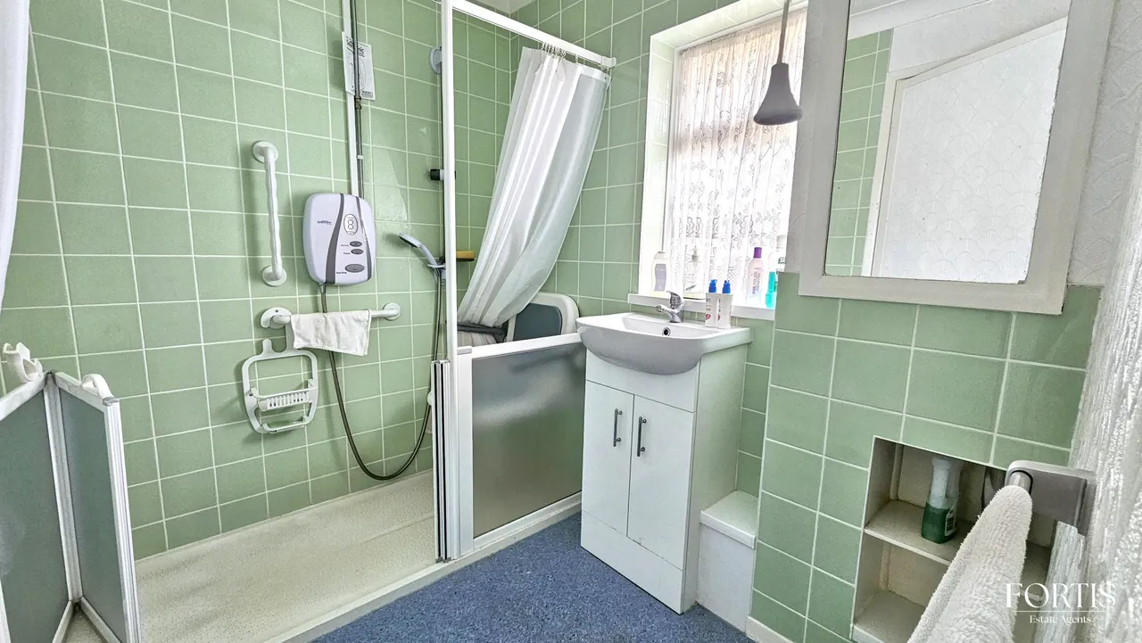 Willowdale Road, Cardiff, CF5, photo 9