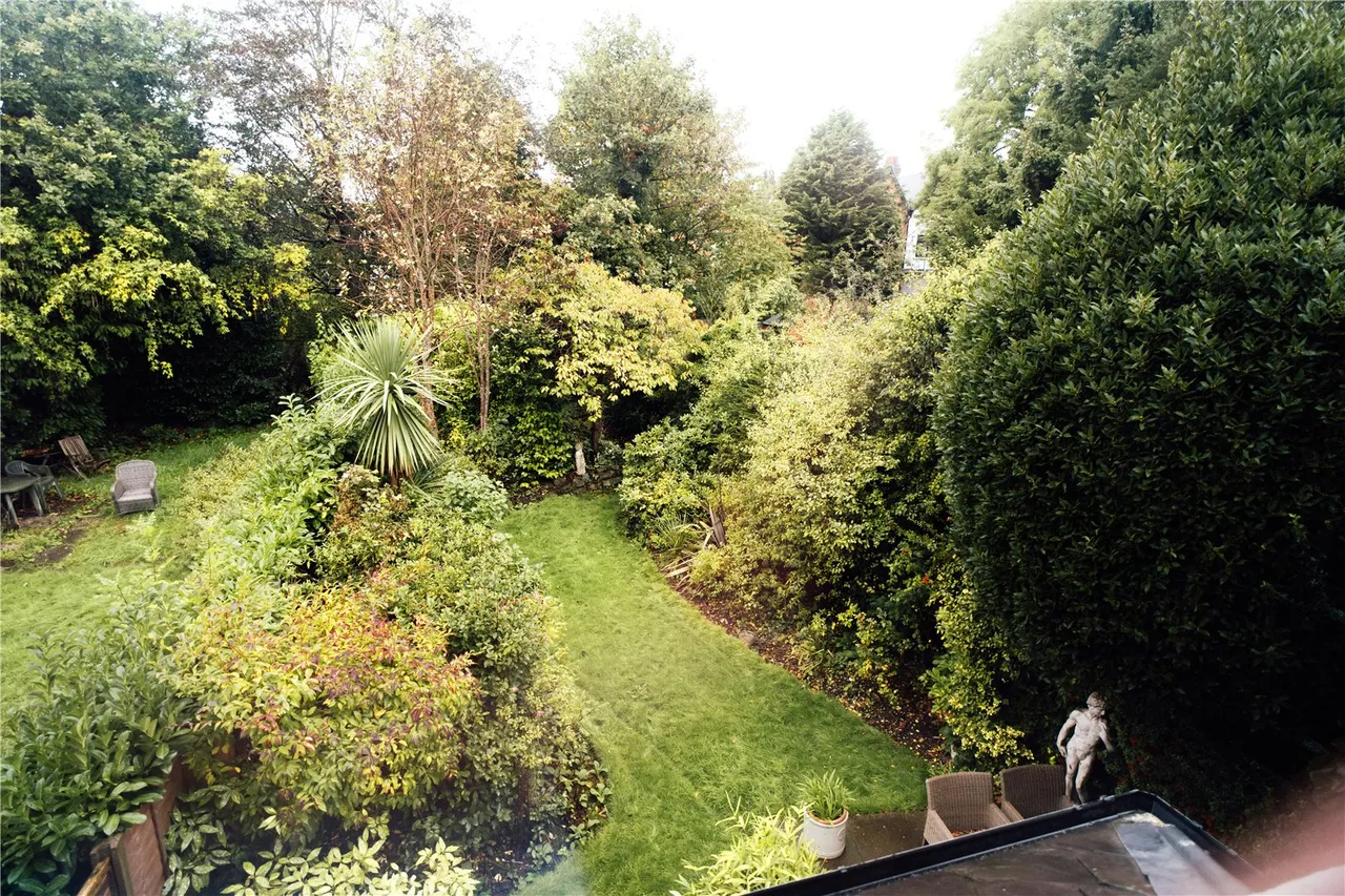 Grove Avenue, Moseley, B13, photo 30