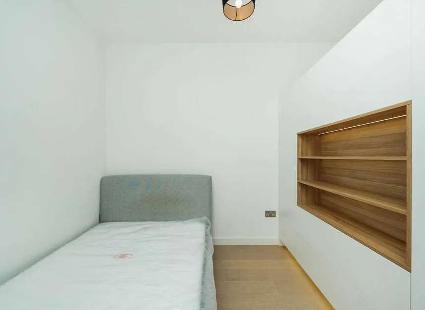 Highgate Hill, Archway, N19, photo 4