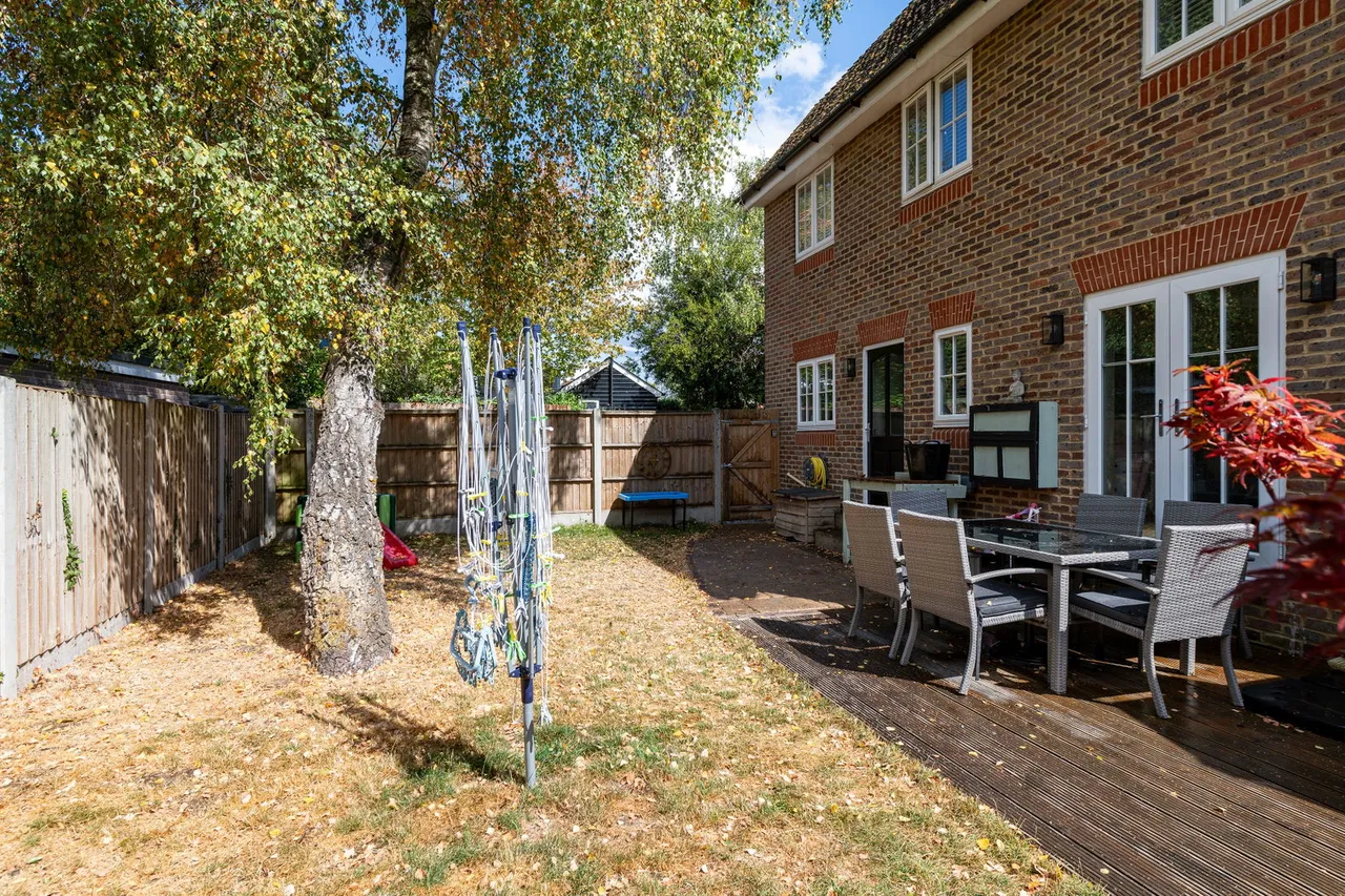 Maidstone Road, Paddock Wood, TN12, photo 15