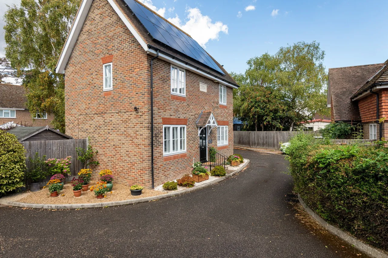 Maidstone Road, Paddock Wood, TN12, photo 19