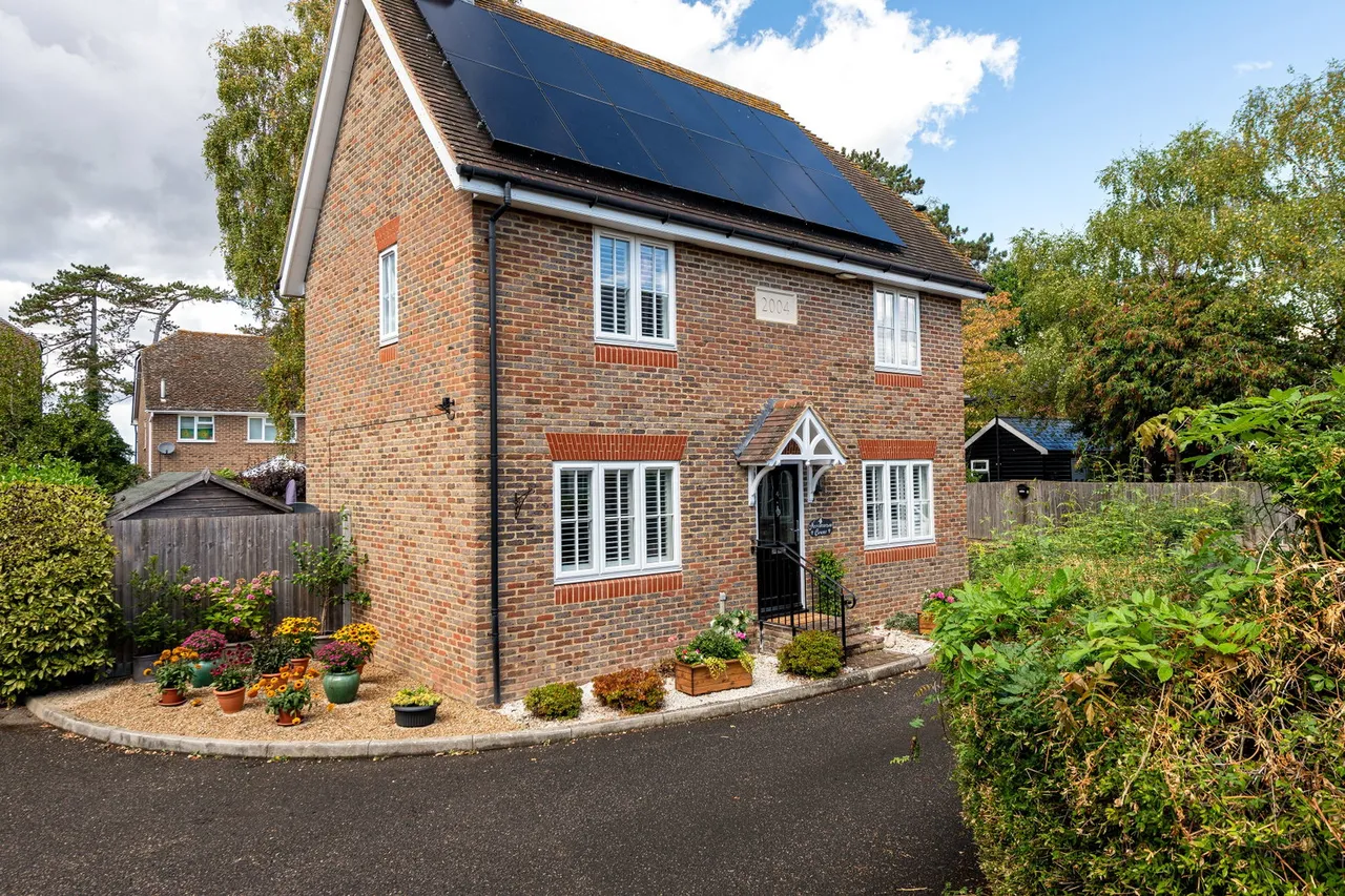 3 bed house for sale, Maidstone Road, Paddock Wood, TN12