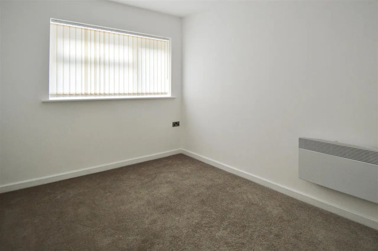 Conifer Drive, Northfield, B31, photo 5