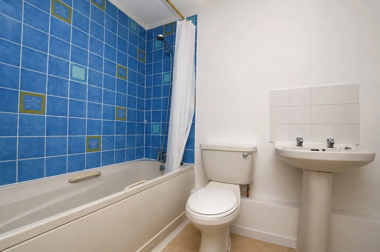 Wilton Road, Redhill, RH1 6QR, photo 5