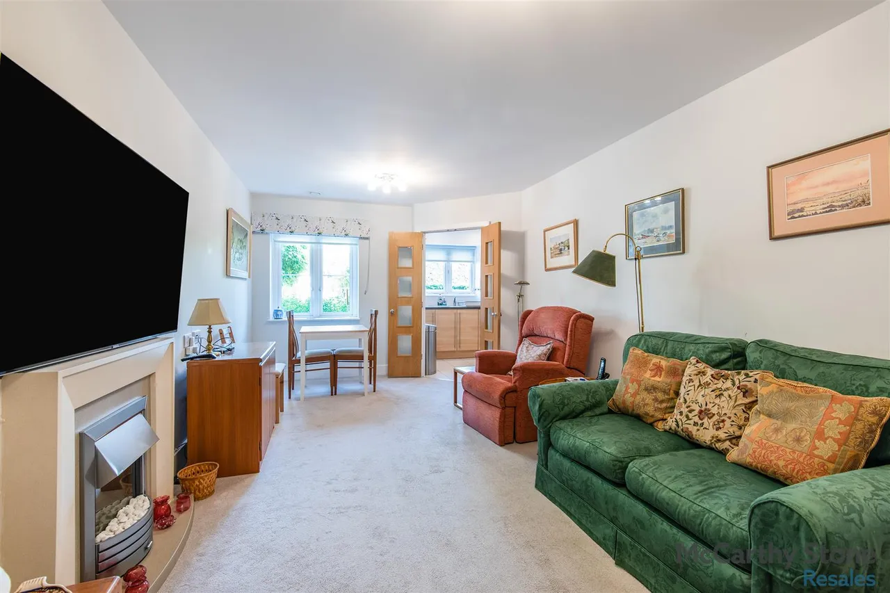 Old Park Road, Hitchin, SG5, photo 2