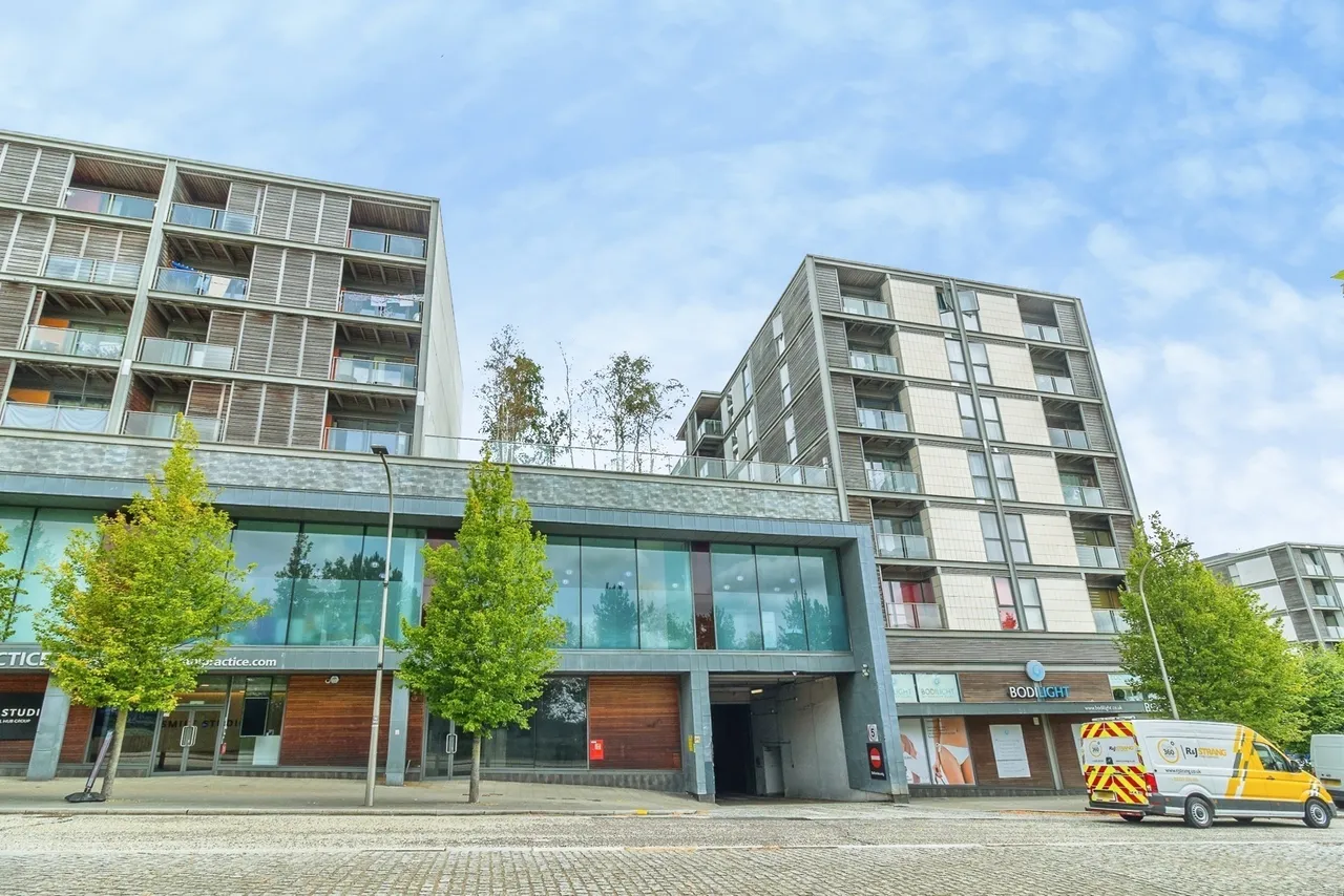 South Row, Milton Keynes, MK9, photo 16
