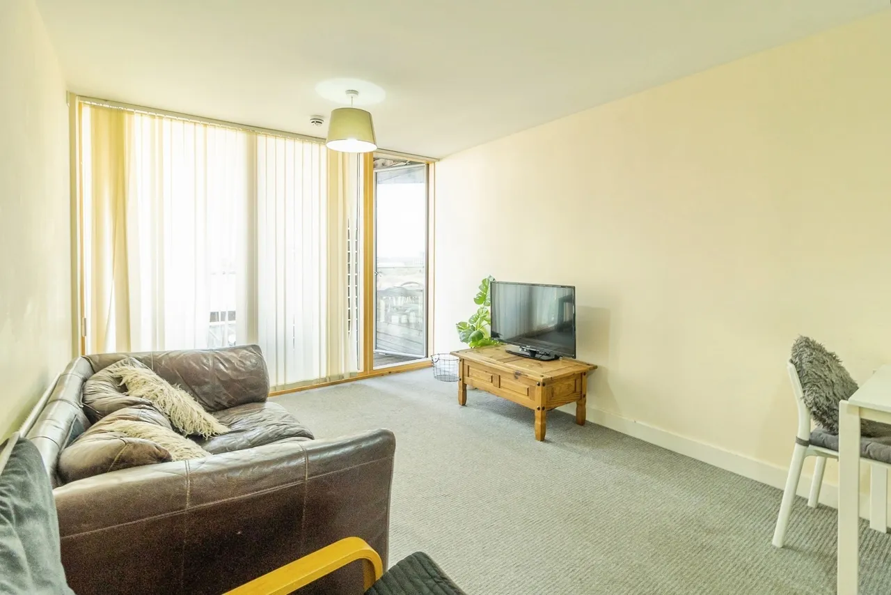 South Row, Milton Keynes, MK9, photo 12