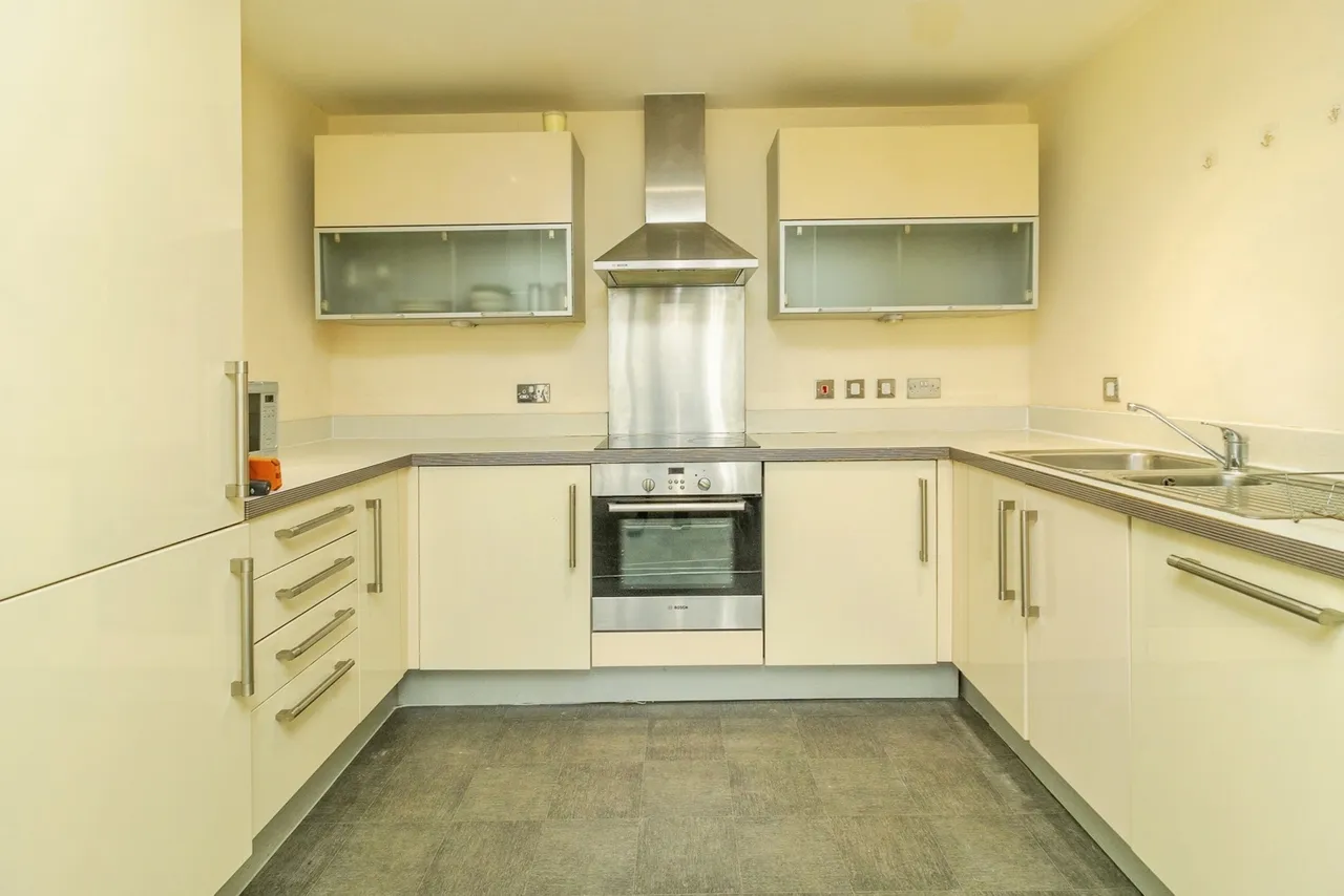 South Row, Milton Keynes, MK9, photo 14