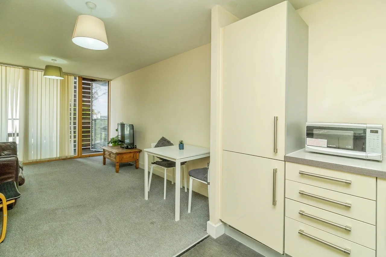 South Row, Milton Keynes, MK9, photo 9