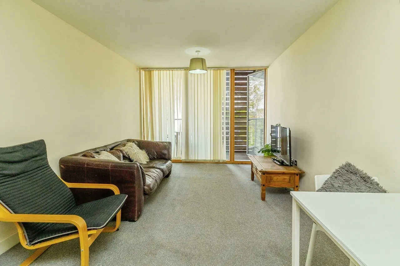 South Row, Milton Keynes, MK9, photo 13