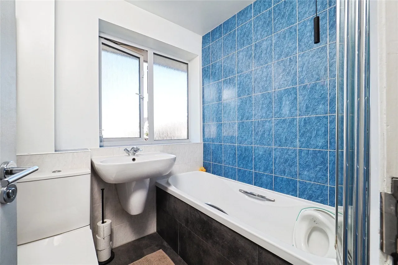 Alford Close, Beeston, Nottingham, Nottinghamshire, NG9, photo 16